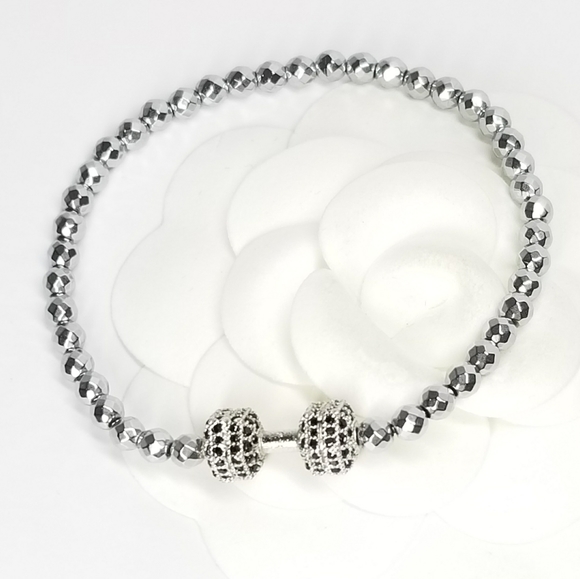 @mrsmarsden 4pc x Dumbbell Pave CZ Hematite Stretch Bracelet NEW - Picture 5 of 6